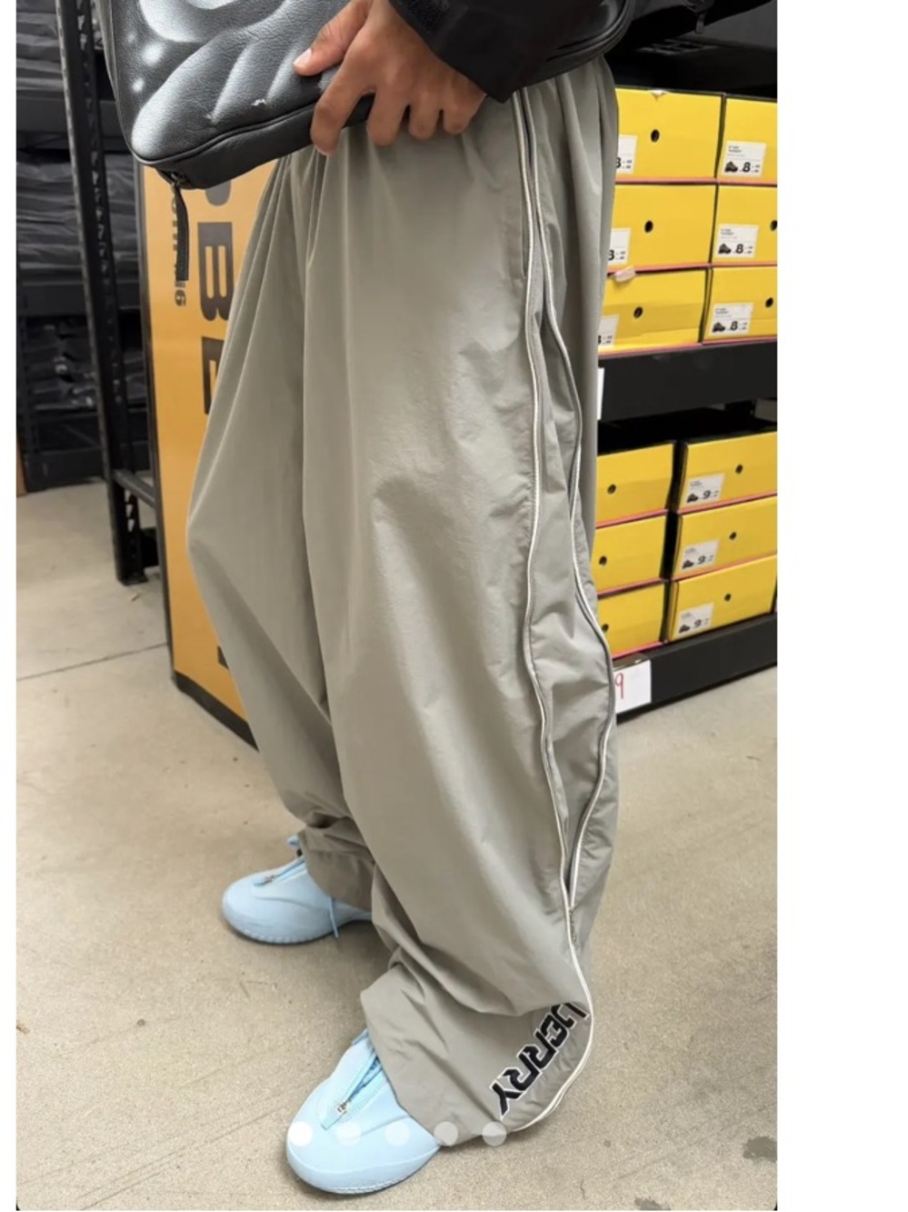 GV GALLERY RASPBERRY HILLS J WILL GREY SWEATPANTS SMALL TRACK PANTS GOLD+VINTAGE
